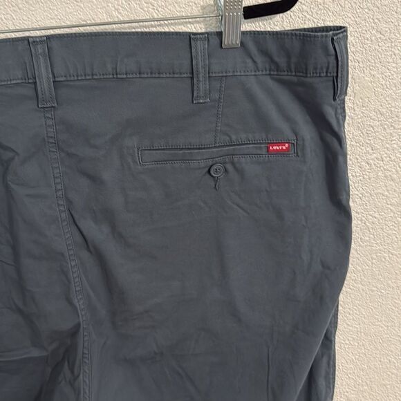 Levis Chino- blue flat front pocket shorts- Size 42 - Picture 5 of 7